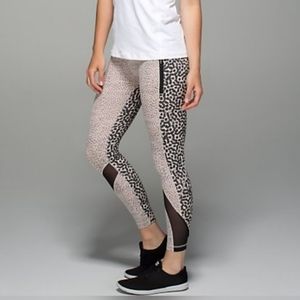 LULULEMON Dottie Dash Ace Spot Inspire leggings 8
